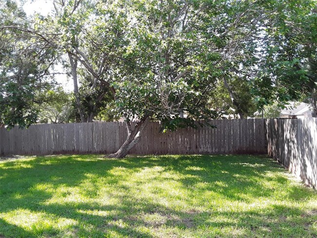 Building Photo - 3119 E Heatherock Cir