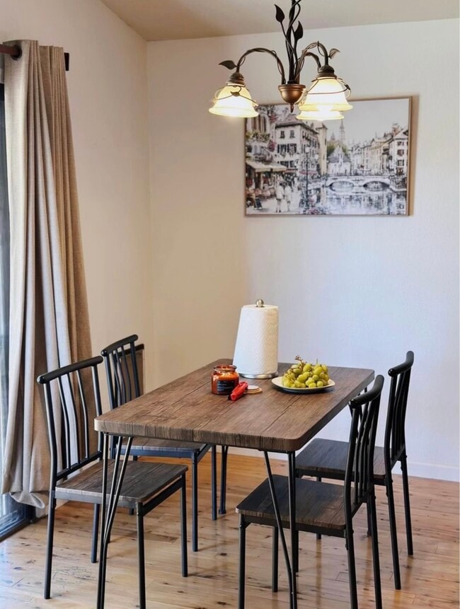 Building Photo - 5018 E Downing St