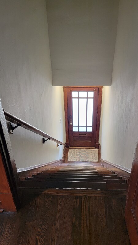 Building Photo - 5537 Holly Hills Ave