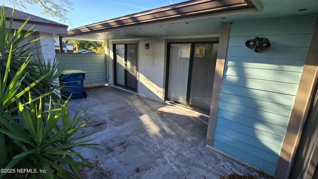 Building Photo - 2302 Challenger Ct W