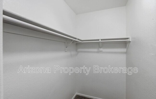 Building Photo - 3332 S Bowman Rd