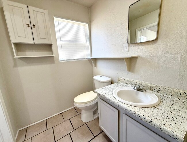 Building Photo - 1010 Wolverton St