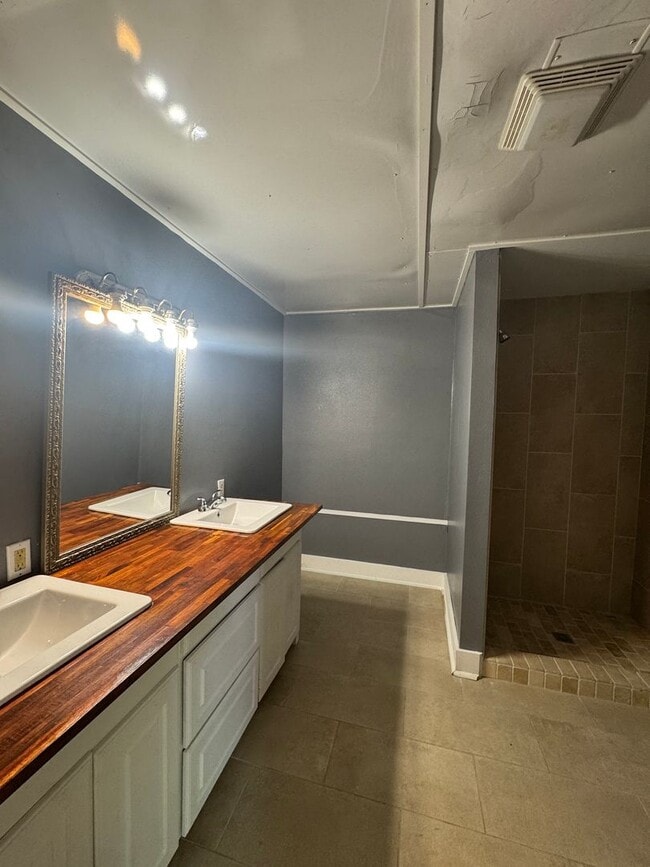 Building Photo - Rental Property in Bossier City