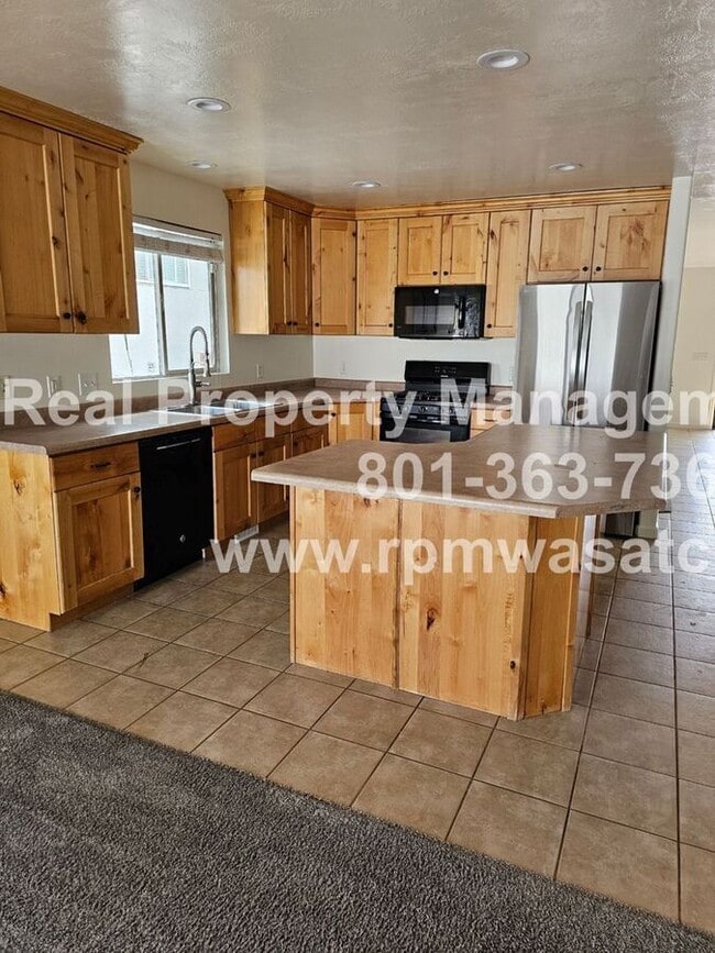 Building Photo - 4120 Juniper Hills Dr