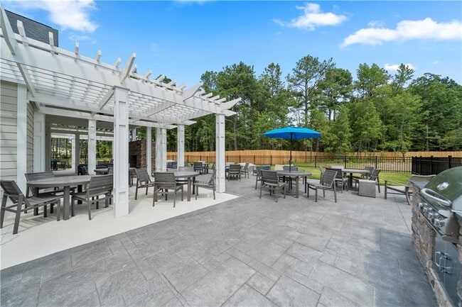 Building Photo - 8603 Underhill Dr