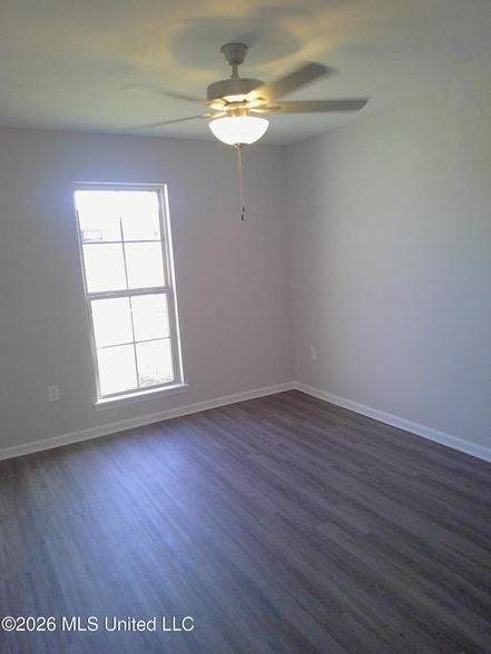 Building Photo - 520 Stone Brook Pl