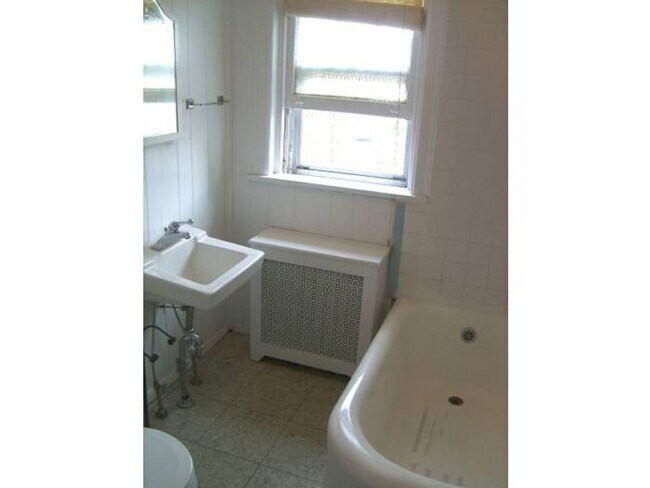 Building Photo - 8107 Germantown Ave