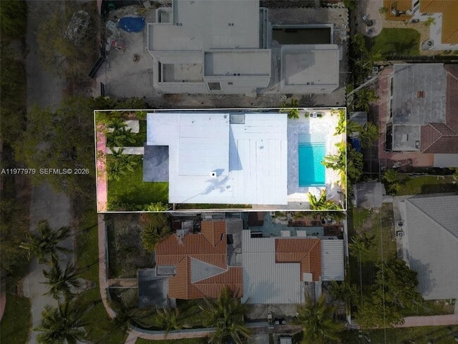 Building Photo - 1519 Biarritz Dr