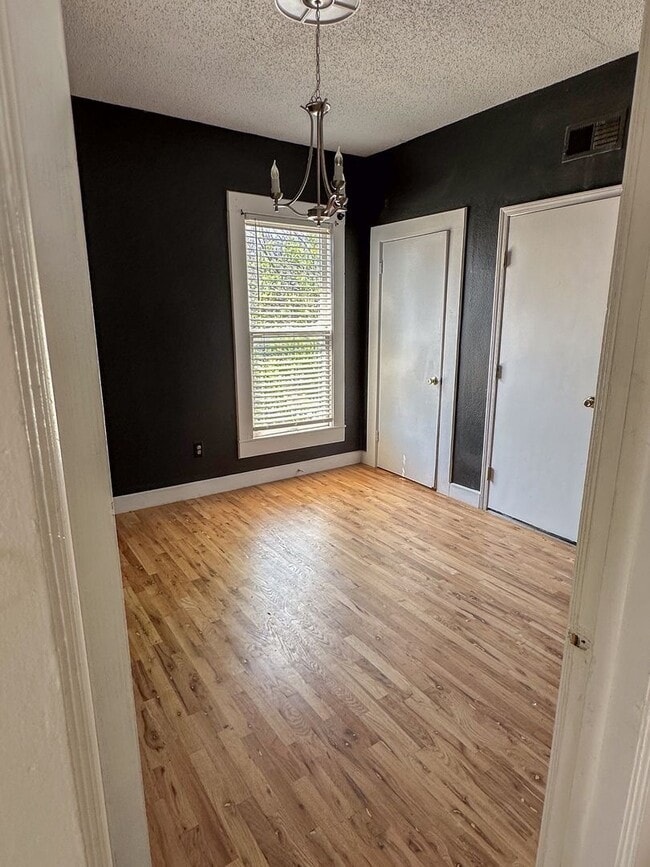 Building Photo - Charming 2-Bed, 1-Bath Duplex Near MSU and Downtown