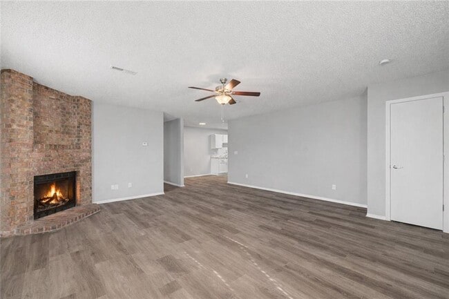 Building Photo - 4378 W Thrasher Dr