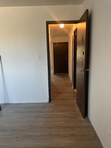 Building Photo - 363 Hawthorne Cir
