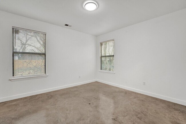 Building Photo - BRAND NEW CONSTRUCTION HOME AVAILABLE FOR RENT!