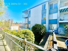 Building Photo - 1bd/1bath Apartment with Ample Space! *Lar...