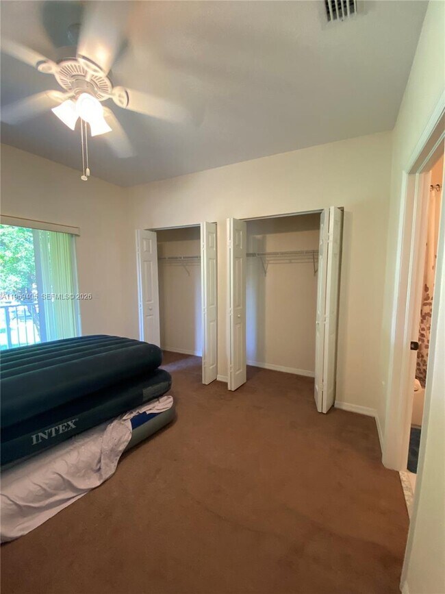 Building Photo - 1978 SE 23rd Terrace