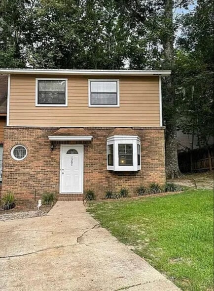 Building Photo - 1307 Cross Creek Cir