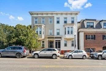 Building Photo - 195 Bunker Hill St