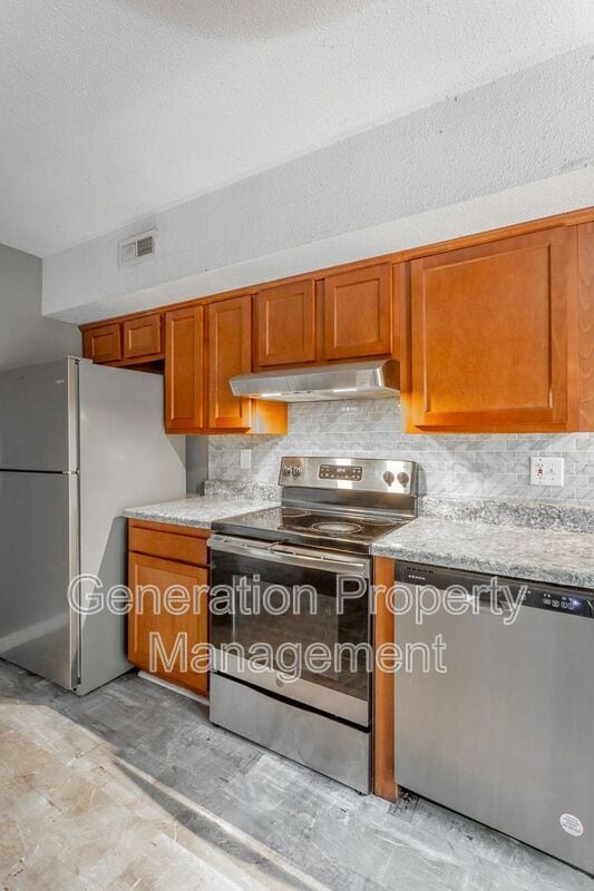 Building Photo - 510 Ely Rd