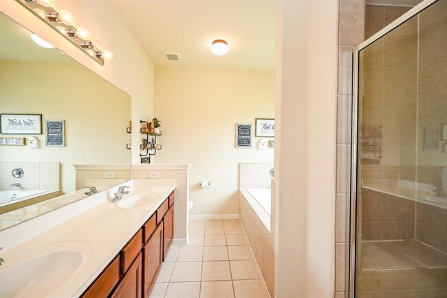 Building Photo - 21622 Crest Peak Way