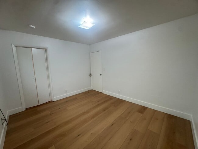 Building Photo - 4018 W 142nd St
