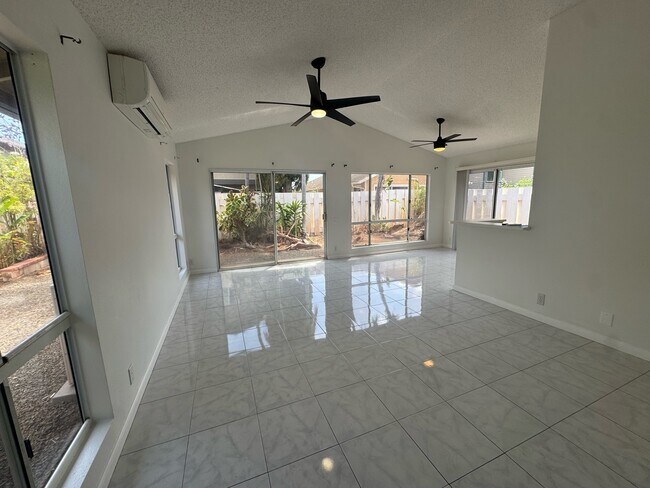 Building Photo - 91-1003-1003 Keoneae Pl