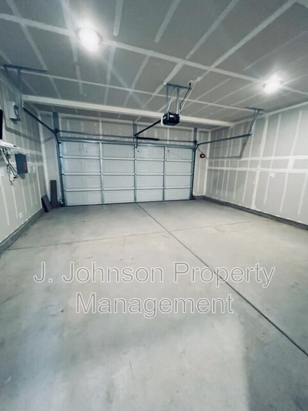 Building Photo - 3115 Tinsley St