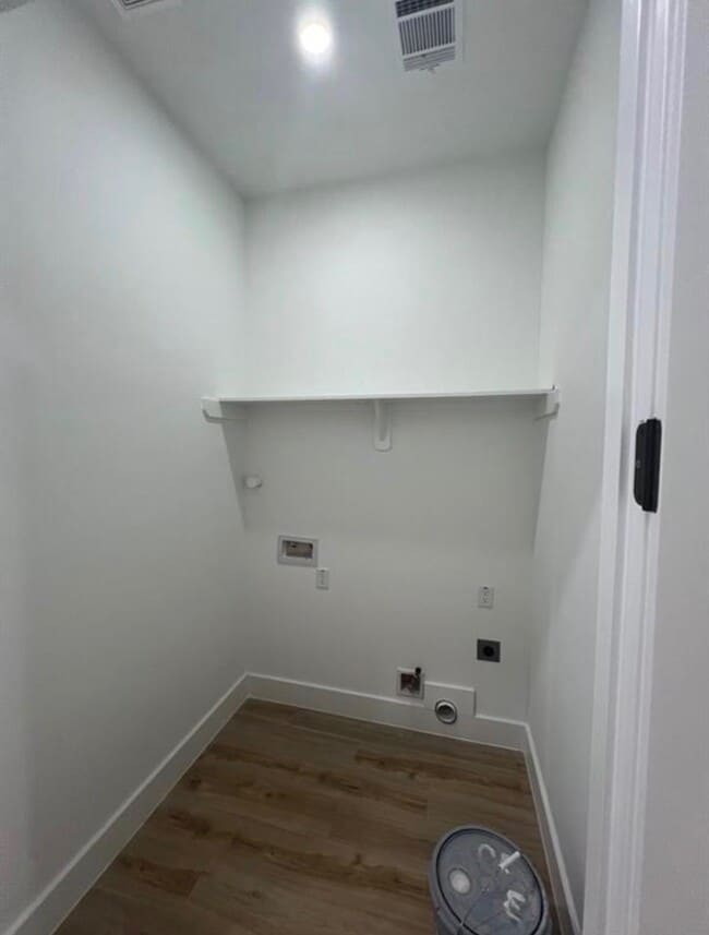 Building Photo - 4101 Stassen St