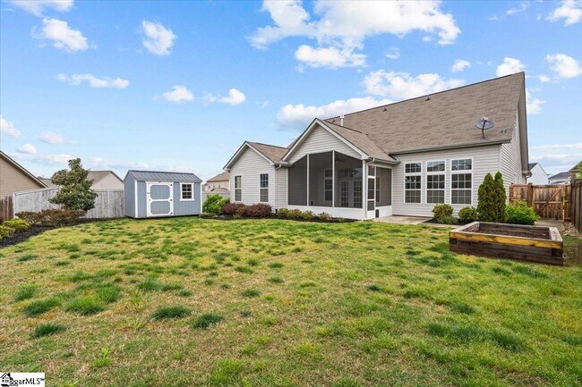 Building Photo - 906 Deephallow Pl