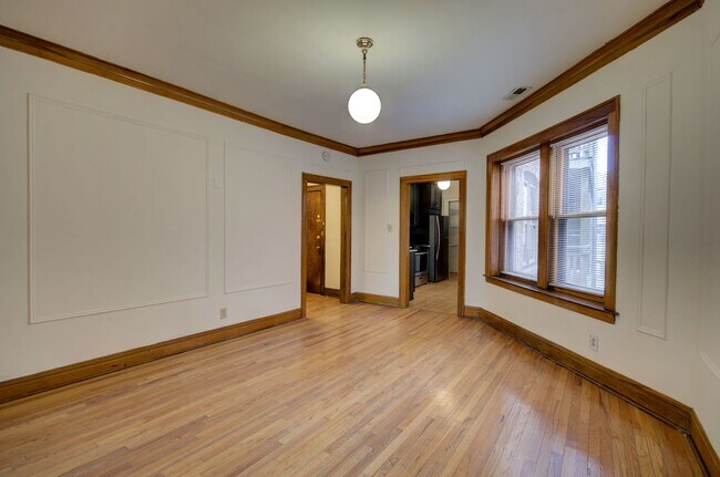 Building Photo - 2704 N Mildred Ave