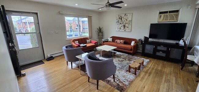 Building Photo - 35 Universal Ave