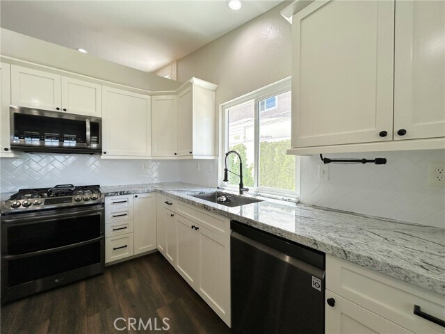 Building Photo - 13342 Daffodil Ln