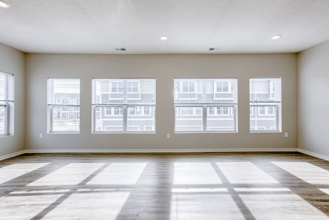 Building Photo - 20874 T Ct
