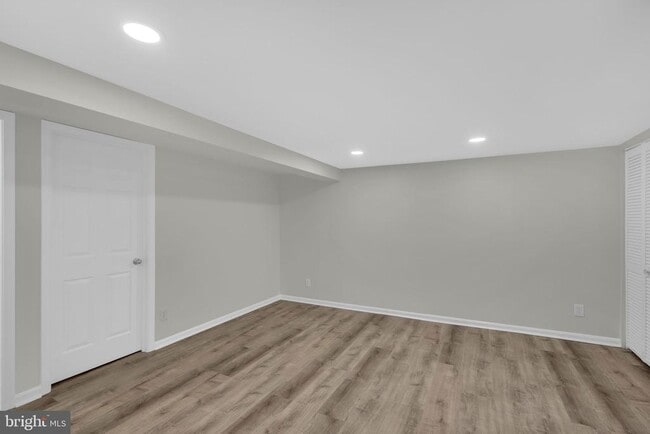 Building Photo - 46 Ancell St