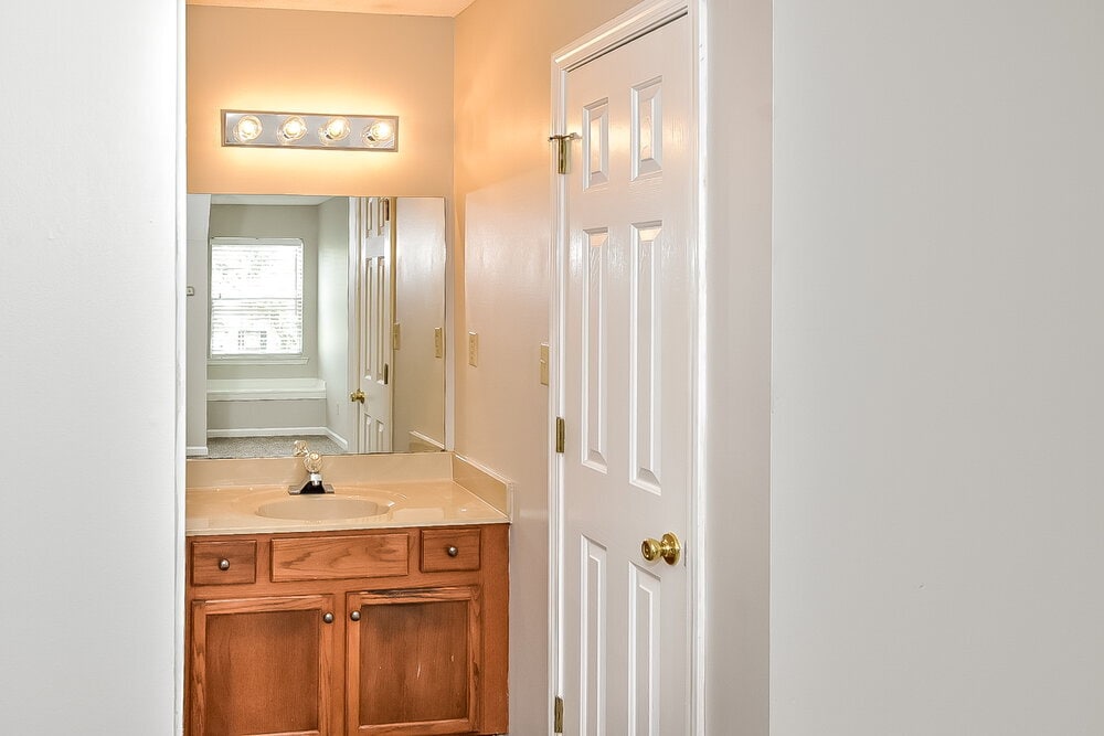 Building Photo - 4483 Shadow Glen Cove