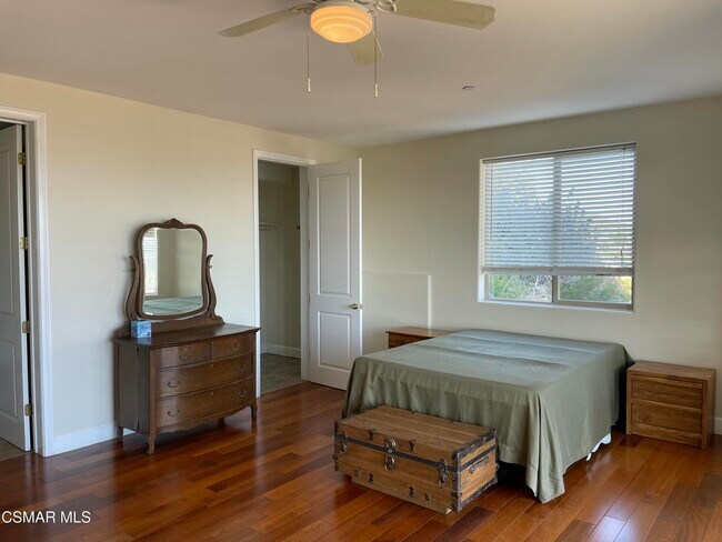 Building Photo - 660 Ocean View Dr