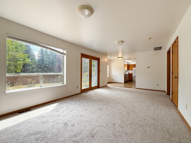 Building Photo - 23503 SE 282nd Pl