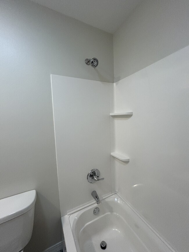 Building Photo - 2515 Kavanaugh Rd