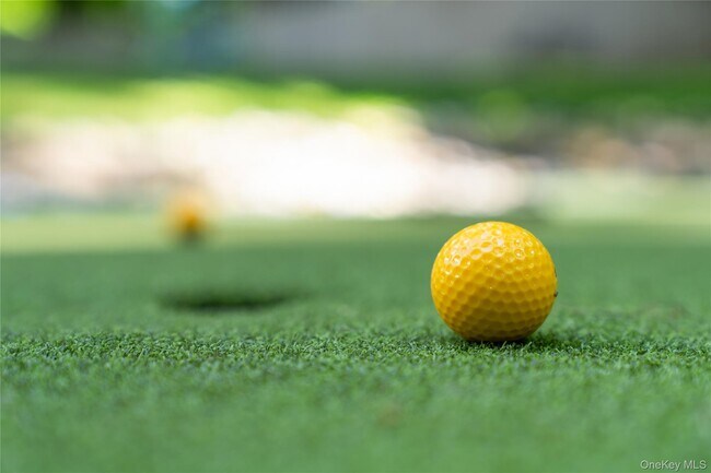 Building Photo - 9 E Stemmer Ln