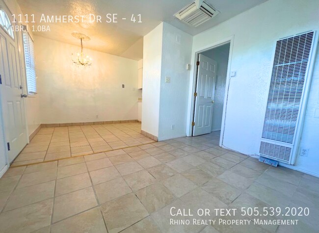 Building Photo - 1111 Amherst Dr SE