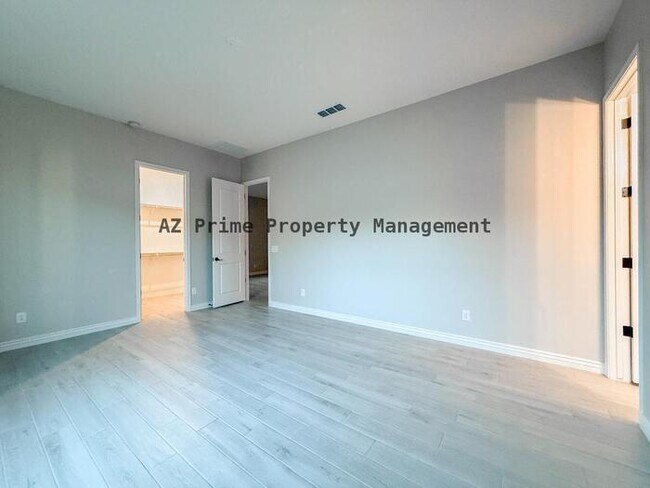 Building Photo - 20464 E Calle de Flores