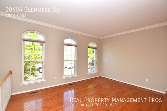 Building Photo - 20606 Glenmere Square