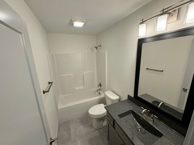 Building Photo - 4756 Raven Crk Dr
