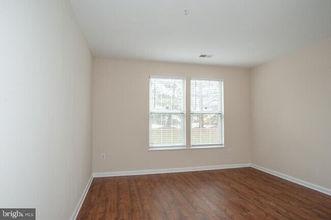 Building Photo - 7526 Coxton Ct