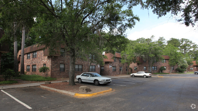 Primary Photo - Harold House Apartments