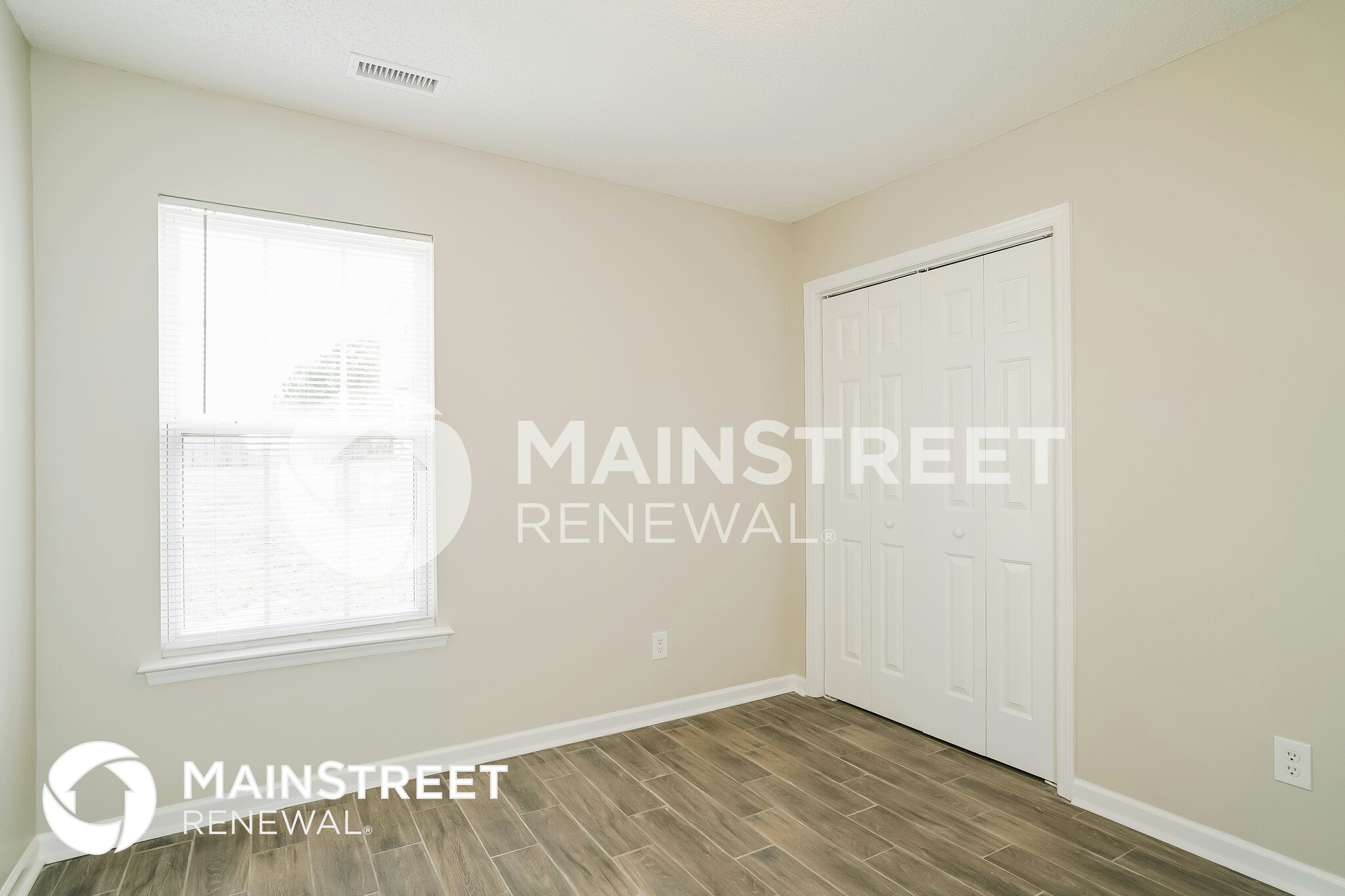 Building Photo - 3603 Thornwood Dr