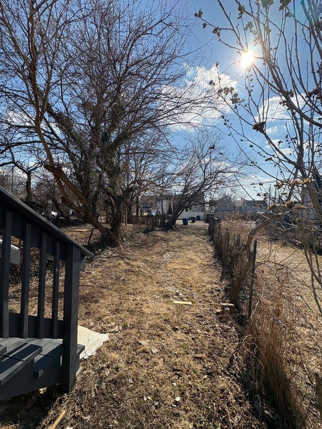 Building Photo - 4 Bedroom 1.5 Bath, Renovated House in Pottstown