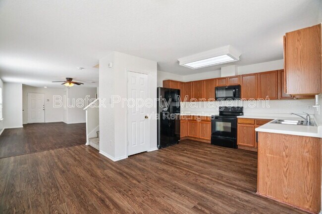 Building Photo - 9939 Bermuda Palm