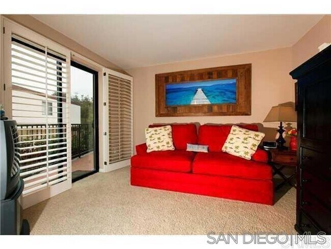 Building Photo - FULLY FURNISHED 2 BED/2 BATH CONDO IN LA JOLLA