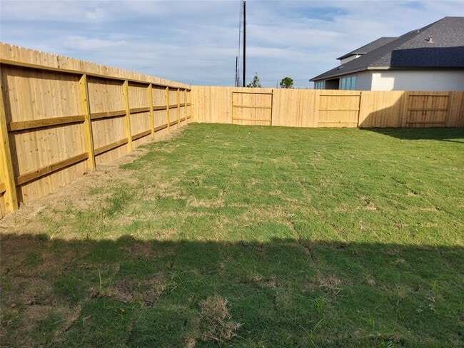 Building Photo - 20814 Flat View Dr