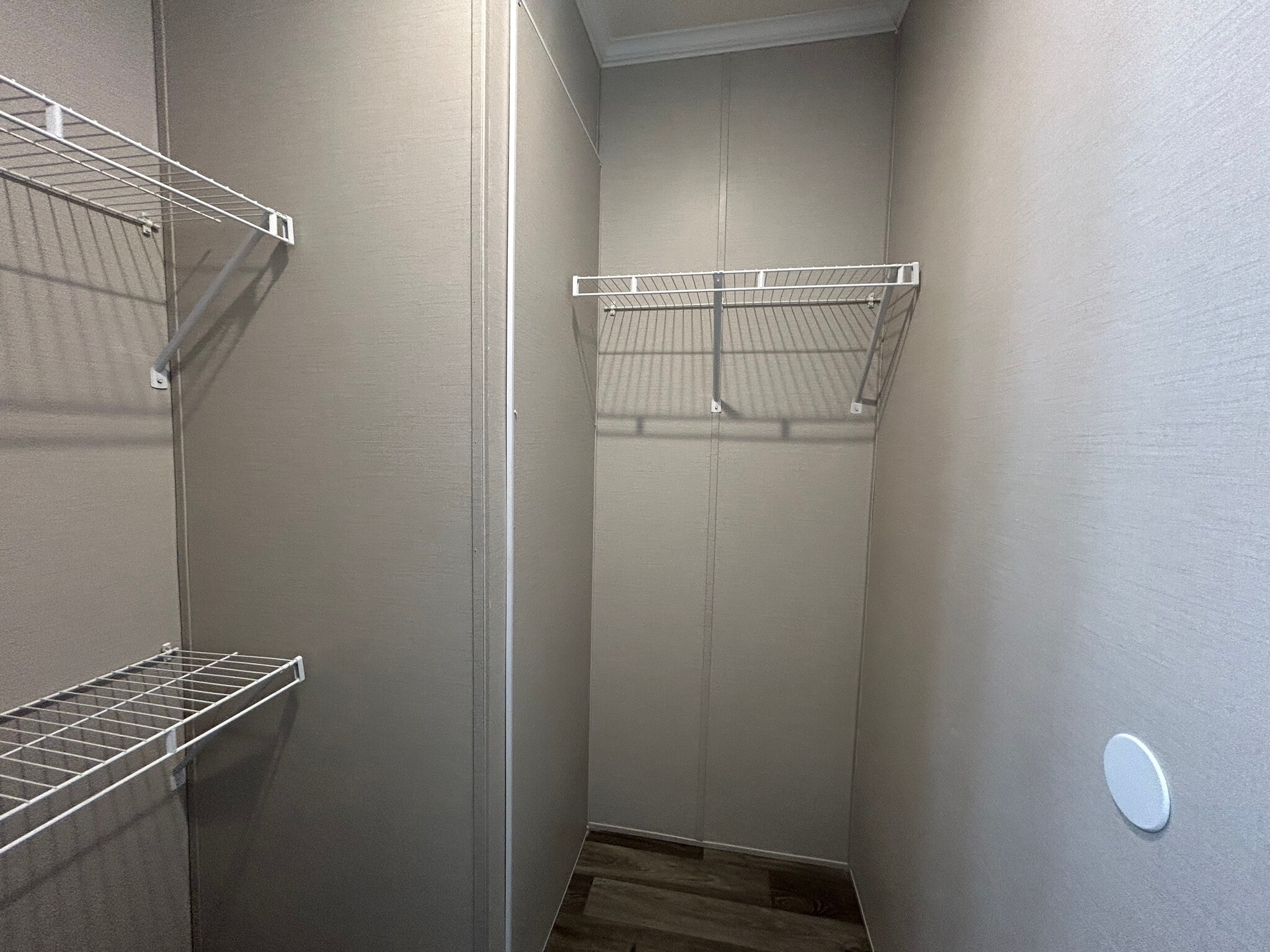 Building Photo - 11420 Oakgrove Dr