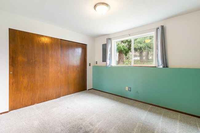 Building Photo - 197 Bay Lyn Dr